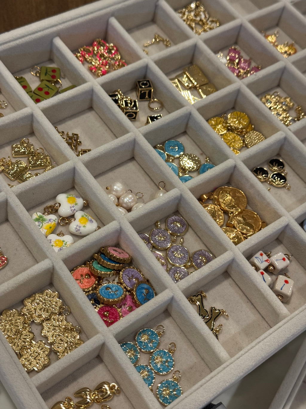 The Ailema Charm Bar Party Box